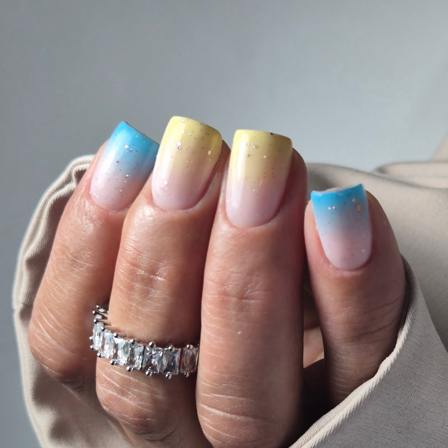 Pastelowe ombre french — Kolor w Atelier Ewelina Łozińska